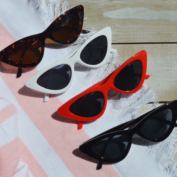 The “Paige” Sunglasses in Tortoise Shell - Picture 2 of 3